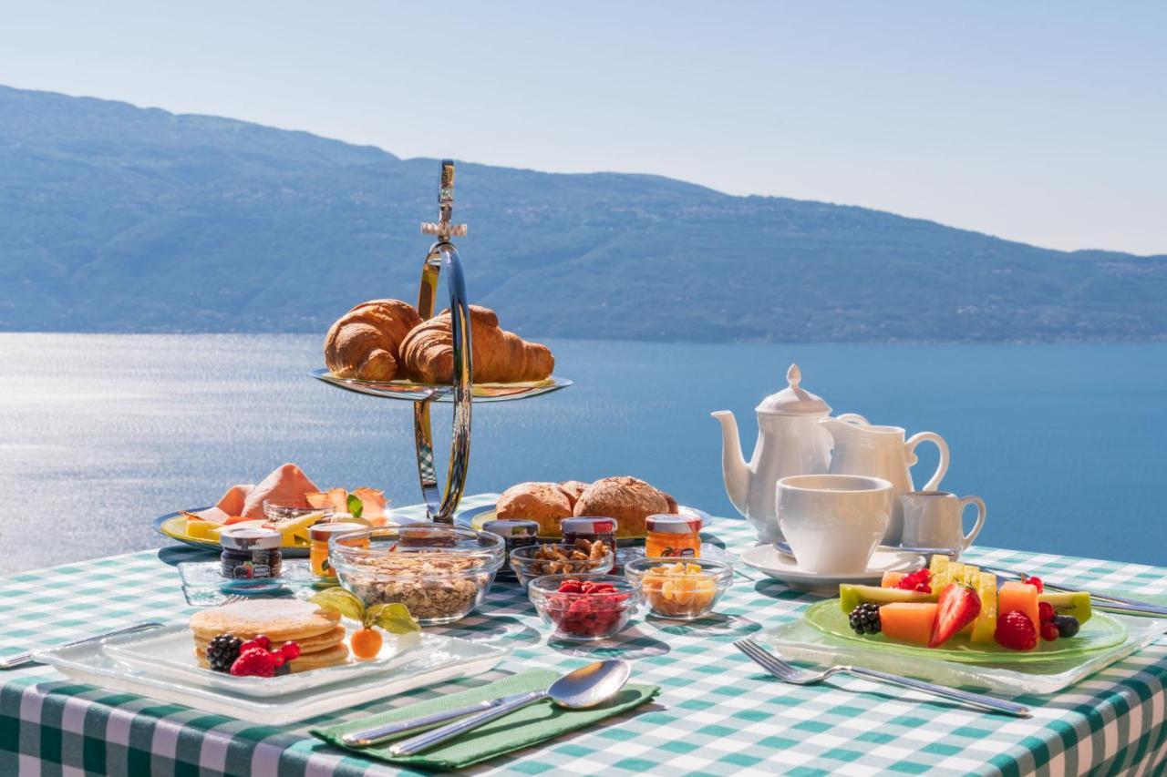 Boutique Hotel Villa Sostaga Gargnano Eksteriør billede