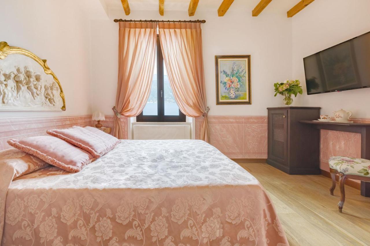 Boutique Hotel Villa Sostaga Gargnano Eksteriør billede