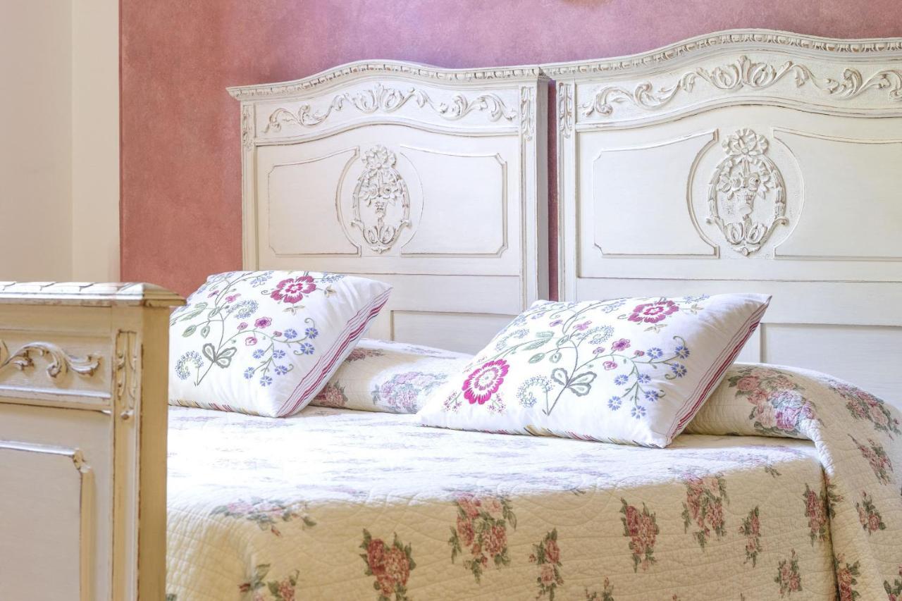 Boutique Hotel Villa Sostaga Gargnano Eksteriør billede
