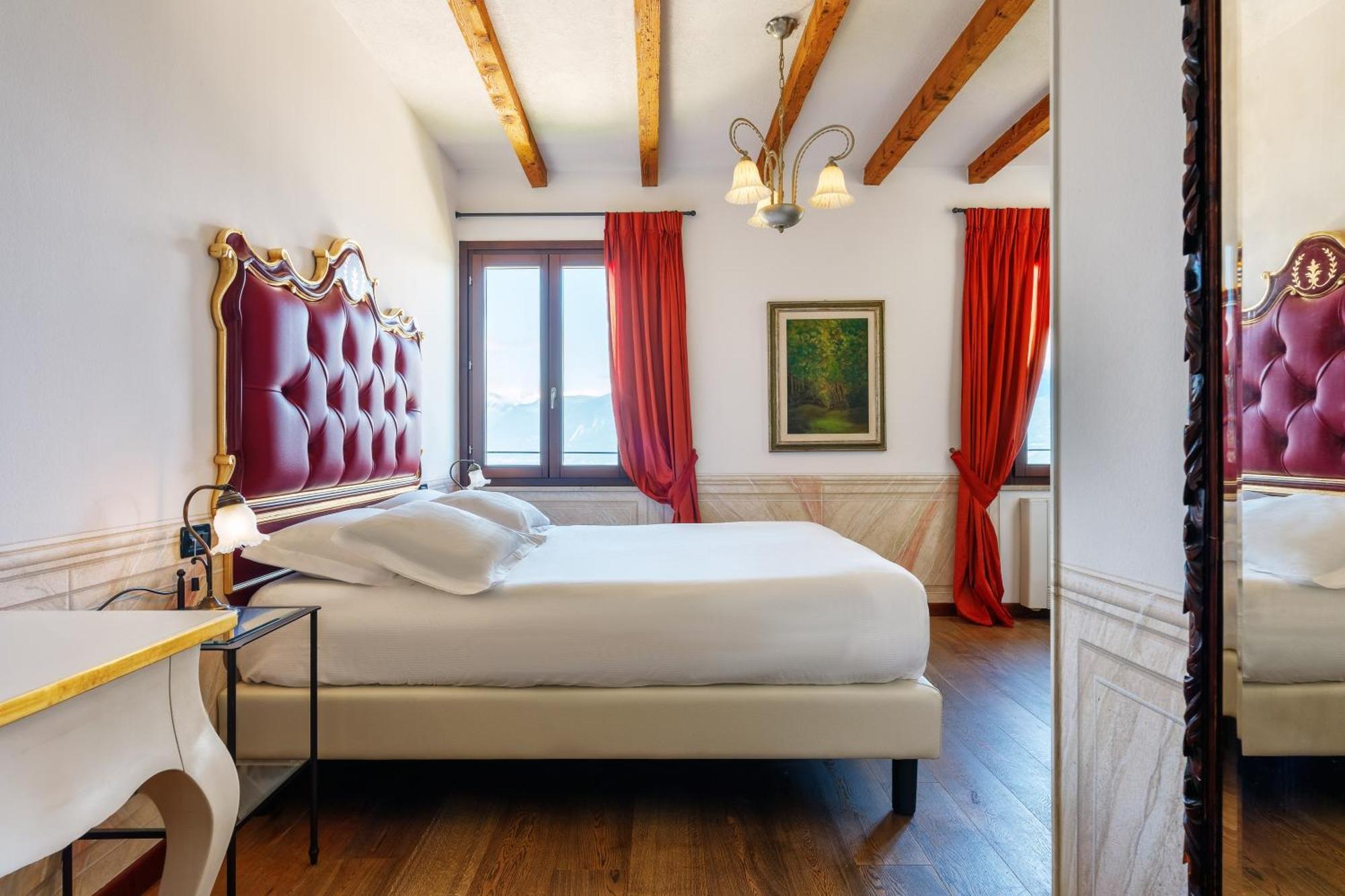 Boutique Hotel Villa Sostaga Gargnano Eksteriør billede